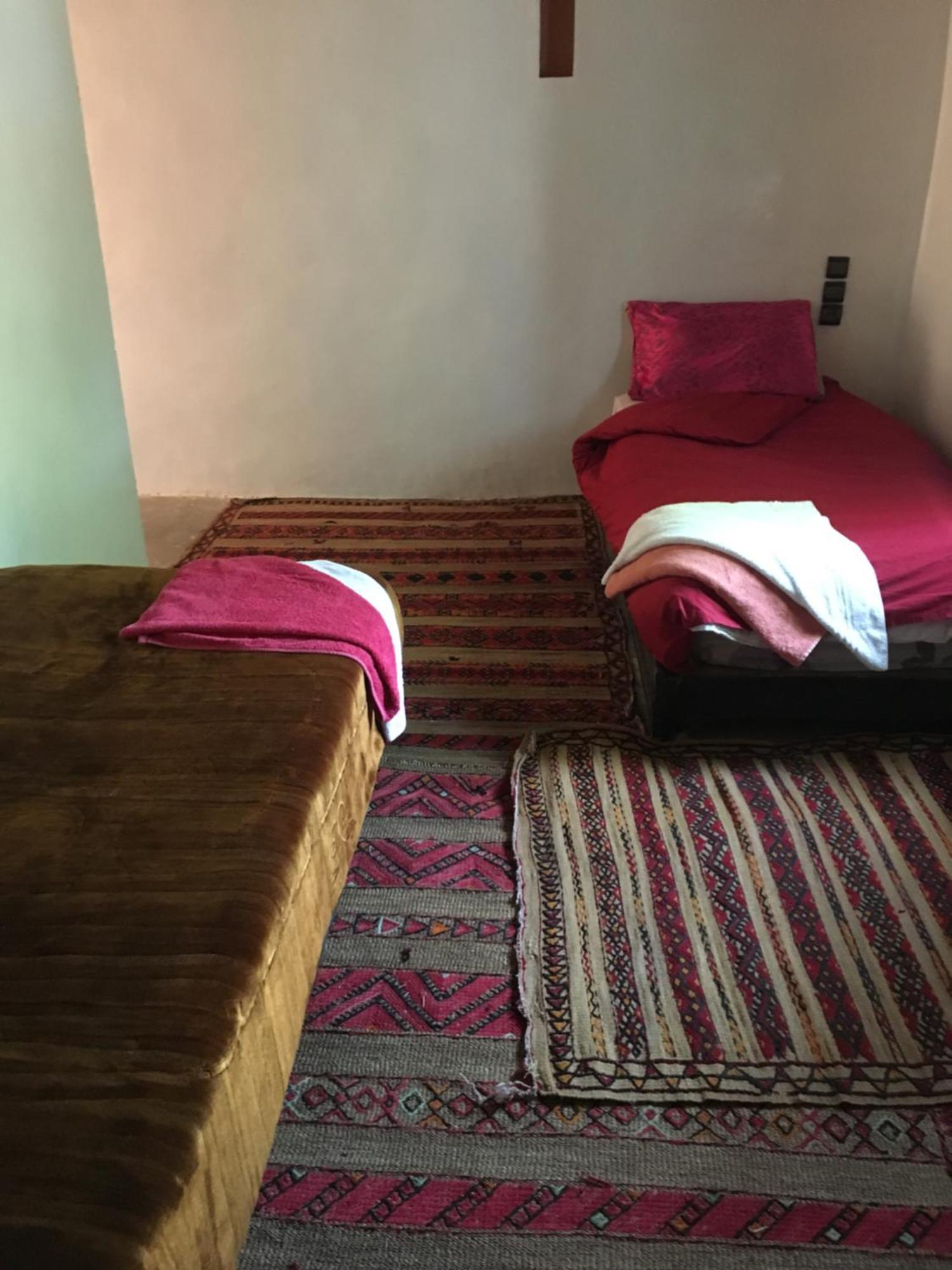 Maison D'Hotes Dar Afra Ait Ziri Екстериор снимка